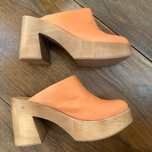 Free People Suki Clogs